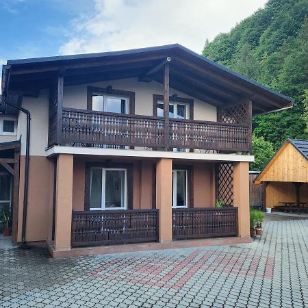 Penzion Jolla Červený Kláštor Exteriör bild