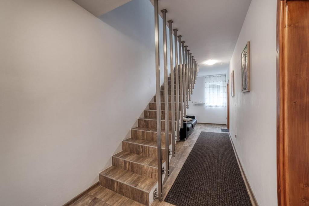 Penzion Jolla Červený Kláštor Exteriör bild