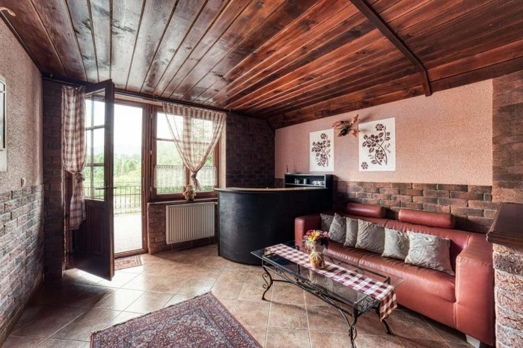 Penzion Jolla Červený Kláštor Exteriör bild