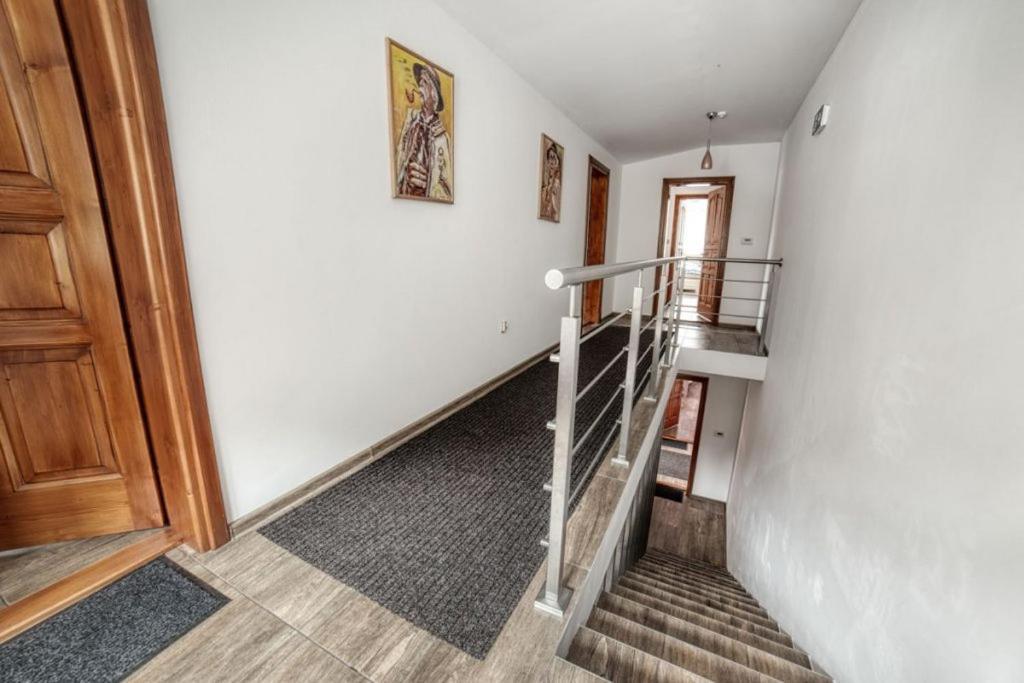 Penzion Jolla Červený Kláštor Exteriör bild